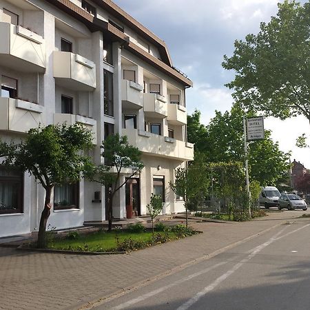 Hotel Am Exerzierplatz MHG Esterno foto